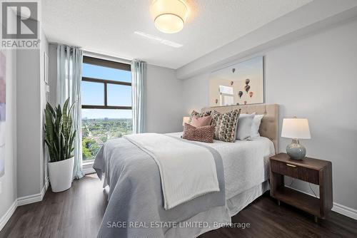 2405 - 135 Marlee Avenue, Toronto, ON - Indoor Photo Showing Bedroom