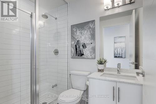 1905 - 460 Adelaide Street E, Toronto, ON - Indoor Photo Showing Bathroom