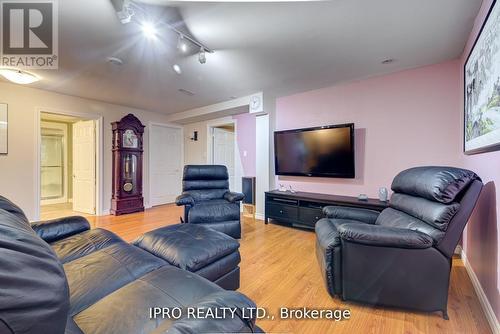 2 Orchard Park Gate, Brampton (Sandringham-Wellington), ON - Indoor Photo Showing Living Room