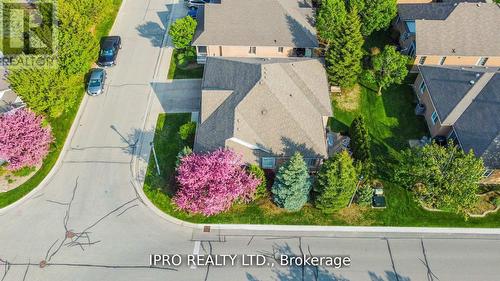 2 Orchard Park Gate, Brampton (Sandringham-Wellington), ON - 