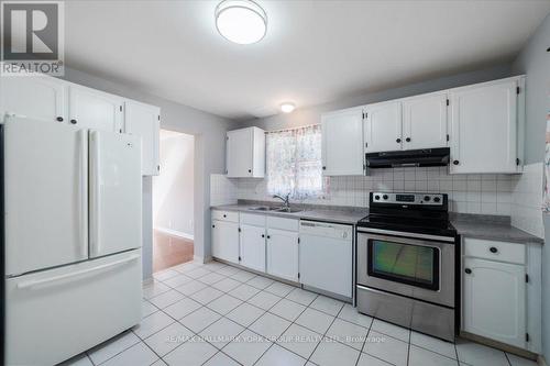 2814 Andorra Circle, Mississauga, ON - Indoor Photo Showing Kitchen With Double Sink