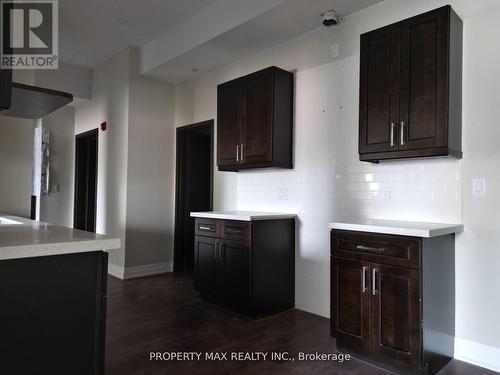 1061 Richmond Street, London, ON - Indoor Photo Showing Kitchen