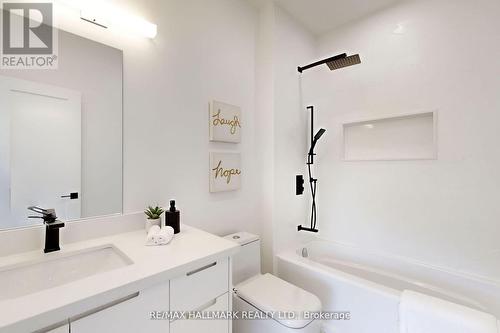 252B Monarch Park Avenue, Toronto, ON - Indoor Photo Showing Bathroom