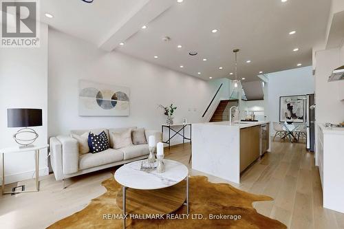 252B Monarch Park Avenue, Toronto, ON - Indoor Photo Showing Living Room