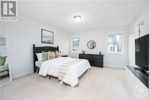 53 Summitview Drive, Ottawa, ON - Indoor Photo Showing Bedroom