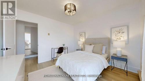 190 Chatham Avenue, Toronto, ON - Indoor Photo Showing Bedroom