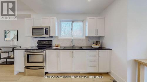 190 Chatham Avenue, Toronto, ON - Indoor Photo Showing Kitchen