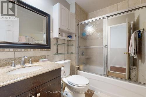 56 Greenleaf Terrace, Toronto, ON - Indoor Photo Showing Bathroom