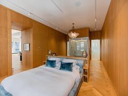 Master bedroom - 