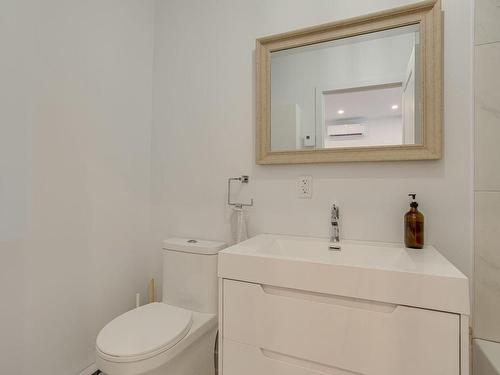 Bathroom - 632 Rue Brault, Montréal (Verdun/Île-Des-Soeurs), QC 
