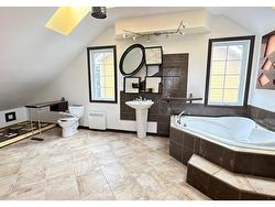 Ensuite bathroom - 