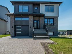 244 Transom Drive  Halifax, NS B3M 0L6