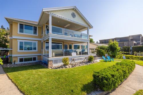 4244 Beach Avenue, Peachland, BC - Outdoor