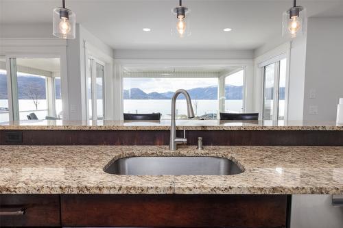 4244 Beach Avenue, Peachland, BC - Indoor Photo Showing Kitchen With Upgraded Kitchen