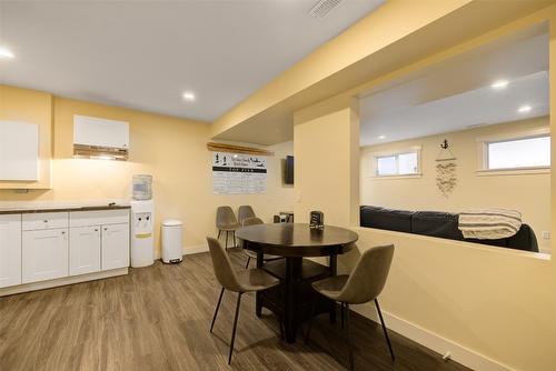 4244 Beach Avenue, Peachland, BC - Indoor Photo Showing Dining Room