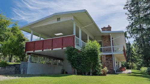 3145 Hall Road, Kelowna, BC - Outdoor With Exterior
