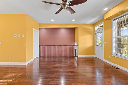 4-1596 Okanagan Avenue, Salmon Arm, BC - Indoor Photo Showing Other Room