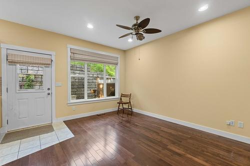 4-1596 Okanagan Avenue, Salmon Arm, BC - Indoor Photo Showing Other Room