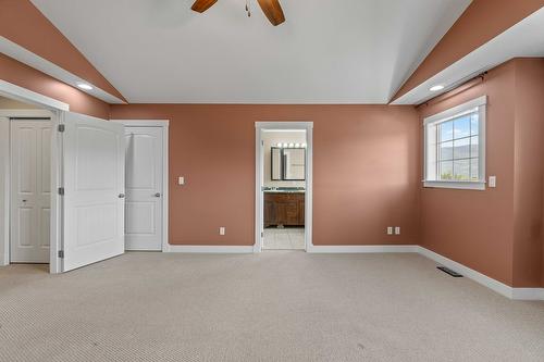 4-1596 Okanagan Avenue, Salmon Arm, BC - Indoor Photo Showing Other Room