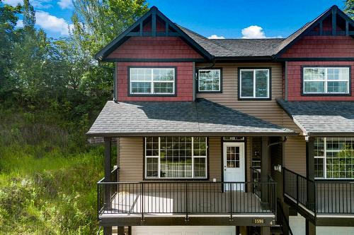 4-1596 Okanagan Avenue, Salmon Arm, BC - Outdoor With Facade