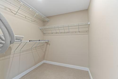 4-1596 Okanagan Avenue, Salmon Arm, BC - Indoor With Storage