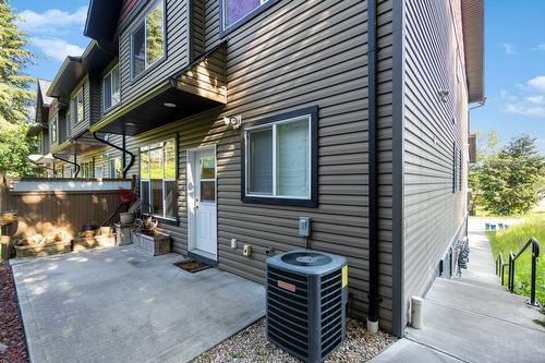 4-1596 Okanagan Avenue, Salmon Arm, BC - Outdoor