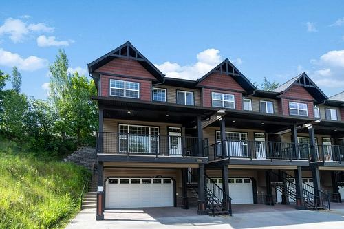 4-1596 Okanagan Avenue, Salmon Arm, BC - Outdoor With Facade