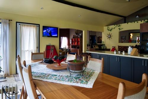 1902 Highway 97, Okanagan Falls, BC - Indoor Photo Showing Dining Room