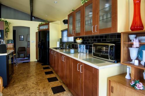 1902 Highway 97, Okanagan Falls, BC - Indoor Photo Showing Kitchen