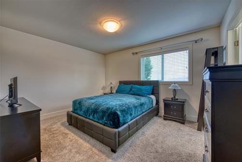 25-933 Mt Robson Place, Vernon, BC - Indoor Photo Showing Bedroom