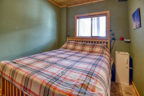 101-1271 Apex Mountain Road, Penticton, BC - Indoor Photo Showing Bedroom