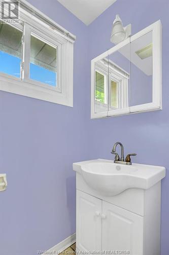6312 Thornberry Crescent, Windsor, ON - Indoor Photo Showing Bathroom