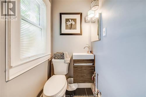 2419 Westminster Boulevard, Windsor, ON - Indoor Photo Showing Bathroom