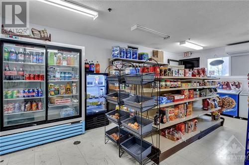 Onsite store - 1081 Ambleside Drive Unit#712, Ottawa, ON - Indoor