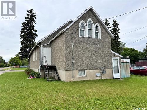 211 1St Street W, Wynyard, SK 