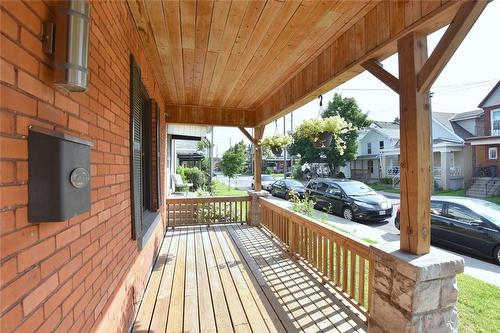 215 Rosslyn Avenue N, Hamilton, ON - Outdoor With Deck Patio Veranda With Exterior