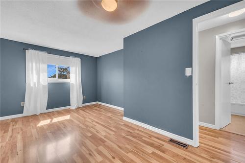 65 Canterbury Drive, St. Catharines, ON - Indoor Photo Showing Other Room