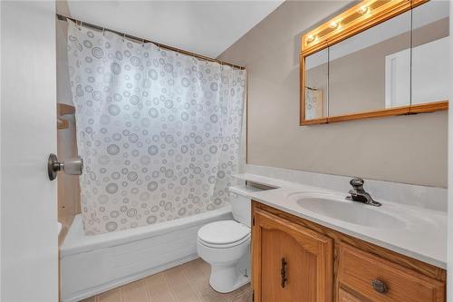 65 Canterbury Drive, St. Catharines, ON - Indoor Photo Showing Bathroom