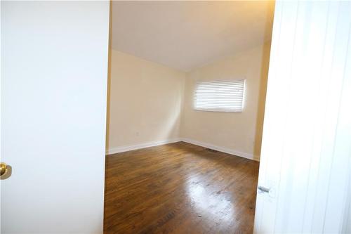 1 Briarwood Crescent, Hamilton, ON - Indoor Photo Showing Other Room