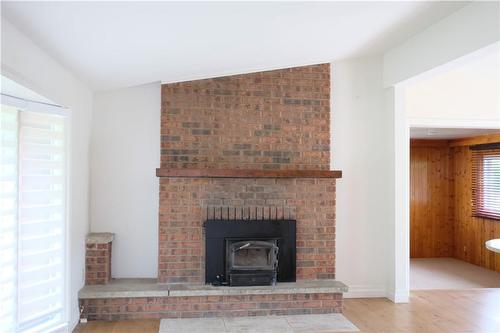 1 Briarwood Crescent, Hamilton, ON - Indoor Photo Showing Living Room With Fireplace