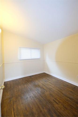 1 Briarwood Crescent, Hamilton, ON - Indoor Photo Showing Other Room
