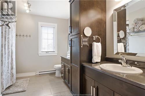 26 Lancefield Cres, Moncton, NB - Indoor Photo Showing Bathroom