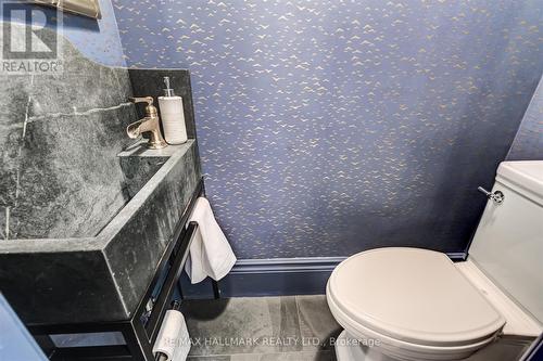 57 St Nicholas Street, Toronto, ON - Indoor Photo Showing Bathroom
