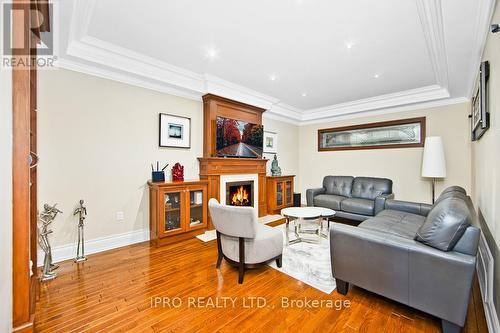 1652 Carolyn Road, Mississauga, ON - Indoor Photo Showing Living Room With Fireplace