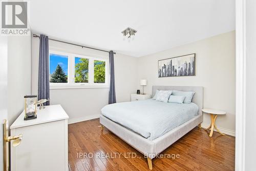 1652 Carolyn Road, Mississauga (East Credit), ON - Indoor Photo Showing Bedroom