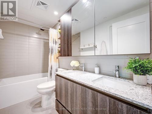 319 - 21 Park Street E, Mississauga, ON - Indoor Photo Showing Bathroom