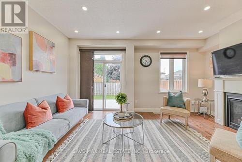 110 Narbonne Crescent, Hamilton, ON - Indoor Photo Showing Living Room With Fireplace