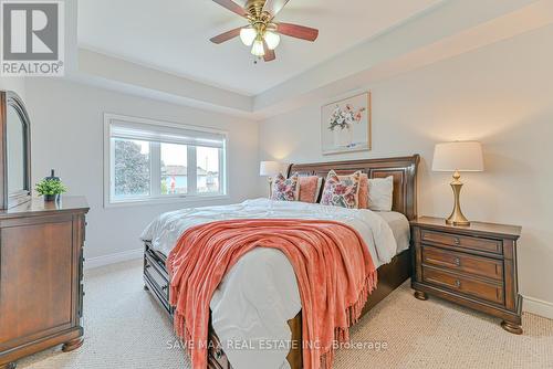 110 Narbonne Crescent, Hamilton, ON - Indoor Photo Showing Bedroom