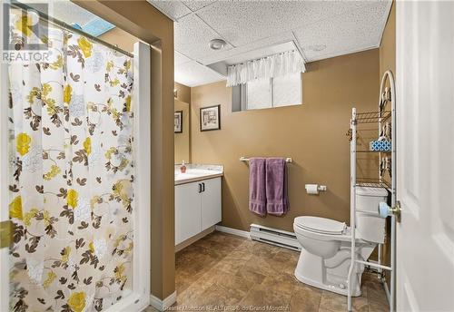 80 Rockmaple Dr, Moncton, NB - Indoor Photo Showing Bathroom