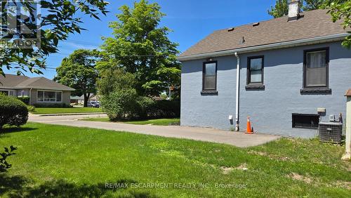 691 Upper James Street, Hamilton, ON - Outdoor